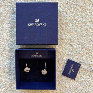 Swarovski Latisha drop earrings Flower, Pink, Rhodium plated